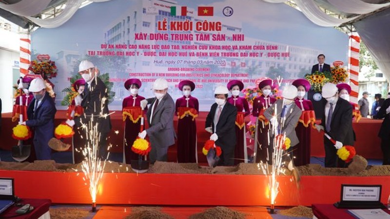 Khởi công Trung tâm Sản- Nhi kỹ thuật cao gần 172 tỷ đồng ở Thừa Thiên Huế
