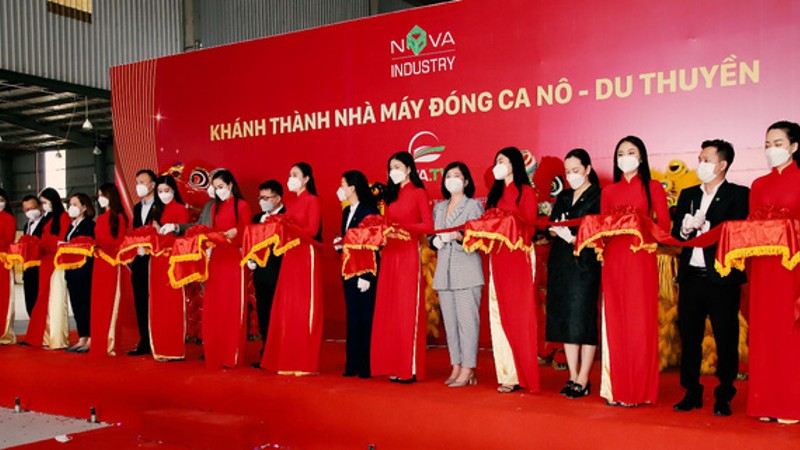 Khánh thành nhà máy đóng cano, du thuyền Nova Tân Viễn Đông