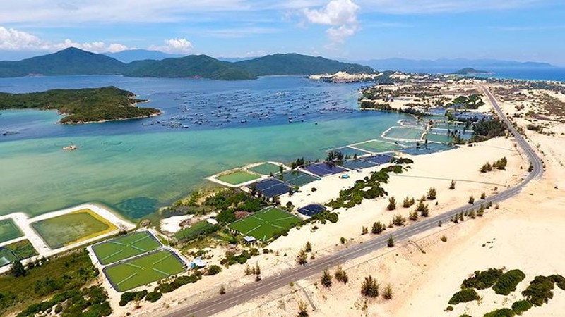 Khánh Hòa: Thu hẹp đất khu công nghiệp để phát triển sân bay charter