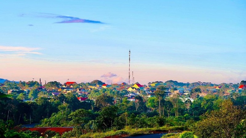 Kon Tum chuyển 4,7 ha rừng xây Khu nhà ở liền kề có vườn tại Măng Đen