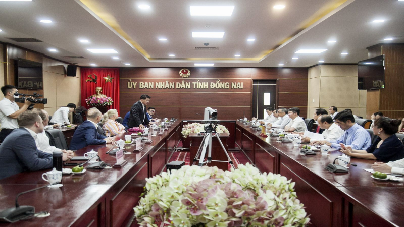 Tập đoàn De Heus và Tập đoàn Hùng Nhơn thăm và làm việc tại UBND Tỉnh Đồng Nai