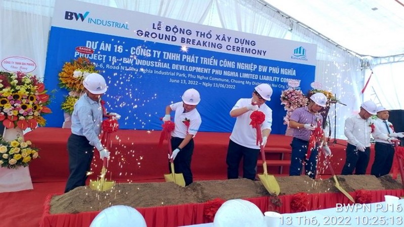 13/06/2022 – Công Ty TNHH Phát triển Công nghiệp Bw tiến hành khởi công xây dựng công trình “Dự Án 16 – Nhà kho xây sẵn BW Phú Nghĩa”