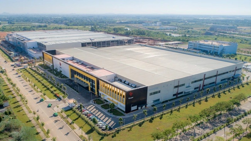 Cận cảnh nhà máy smartphone mới của Vingroup tại Hòa Lạc: Đủ màn tra tấn Vsmart, nuôi mộng “Thung lũng Silicon” Việt Nam