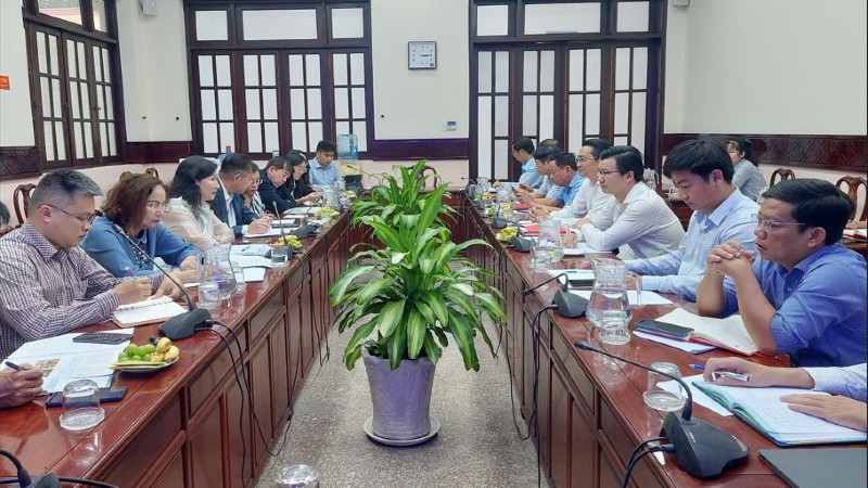 Tiếp và làm việc với các nhà đầu tư đến thăm, tìm hiểu cơ hội đầu tư tại Trà Vinh