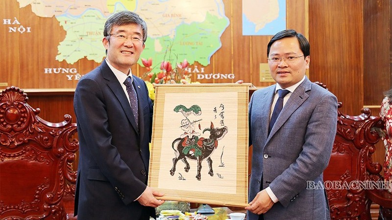 Bí thư Tỉnh ủy tiếp và làm việc với Tổng Giám đốc Công ty Landel Energy (Hàn Quốc)