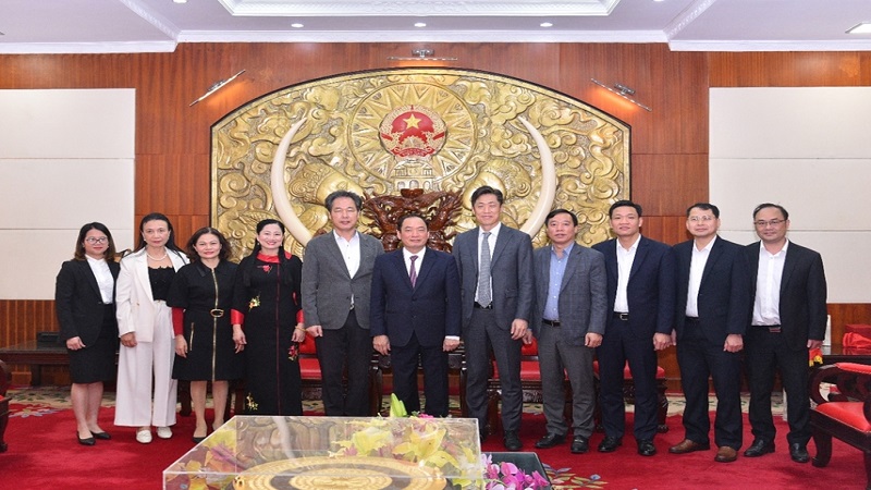 Chủ tịch UBND tỉnh Trần Quốc Văn làm việc với Tập đoàn SungWoo S.I Group (Hàn Quốc)