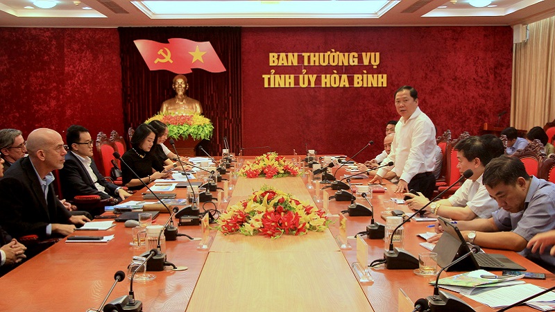 Thường trực Tỉnh ủy tỉnh Hòa Bình làm việc với Tập đoàn VinaCapital