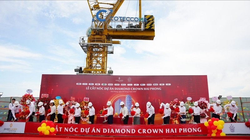 Dự án Diamond Crown Hải Phòng cất nóc sau hơn 300 ngày: Đạt kỷ lục tiến độ hơn 2 ngày/sàn, kỹ thuật khó chưa từng có tại châu Á