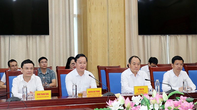 Nghệ An: Trao Giấy chứng nhận đầu tư cho dự án FDI 165 triệu USD