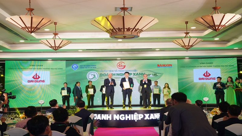 Tập đoàn Đại Dũng được tôn vinh và trao danh hiệu tại lễ trao giải “Doanh nghiệp xanh TPHCM 2023”