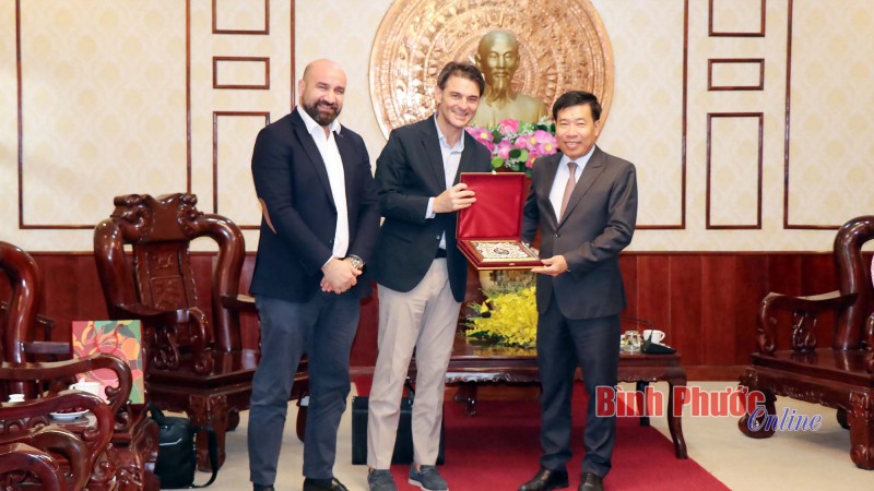Tập đoàn Hayat Holding làm việc với lãnh đạo tỉnh Bình Phước
