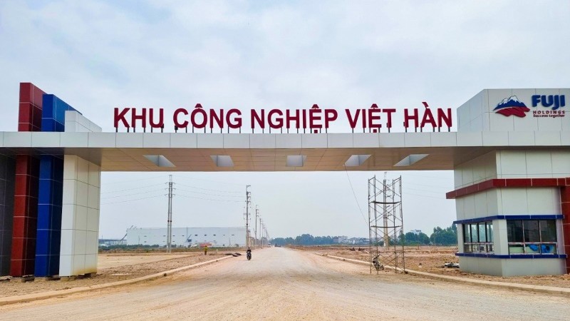 Bắc Giang: Trao giấy chứng nhận đầu tư, triển khai kế hoạch thực hiện với 2 dự án khu công nghiệp