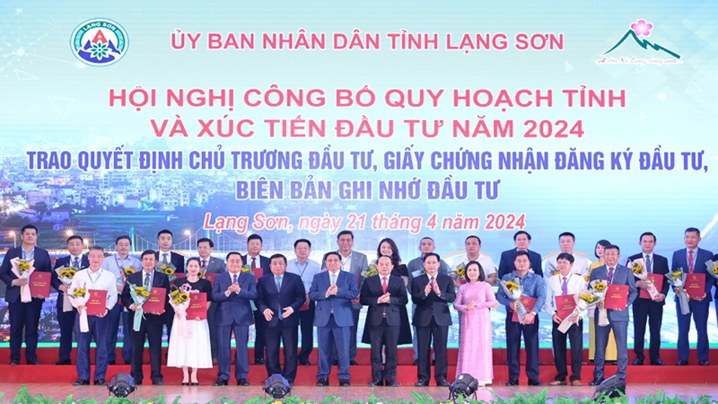 Tập đoàn Hà Đô được trao biên bản ghi nhớ đầu tư dự án điện gió trị giá 3.000 tỷ đồng tại Lạng Sơn