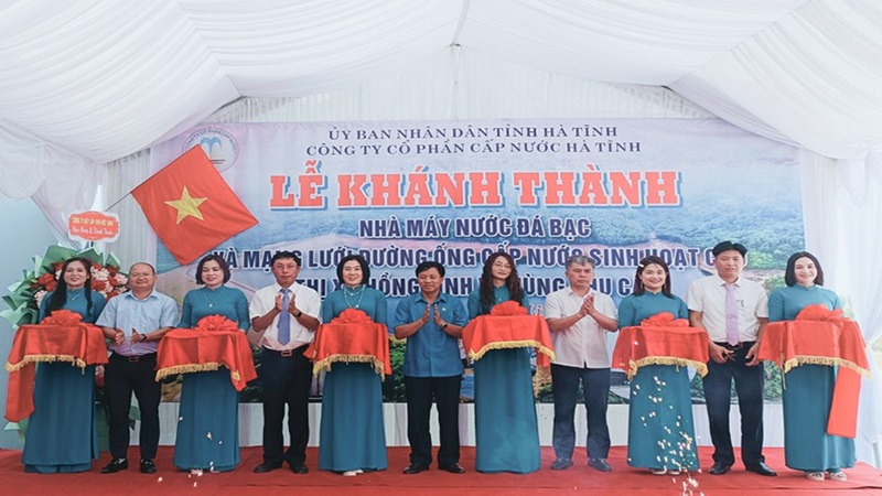 Khánh thành Nhà máy nước Đá Bạc ở thị xã Hồng Lĩnh