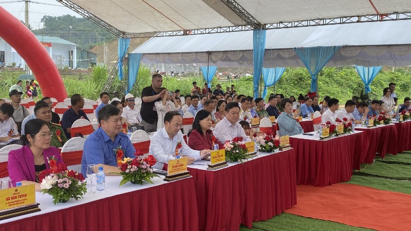 Bắc Kạn: Khởi công xây dựng nhà máy sản xuất, gia công giày, dép xuất khẩu
