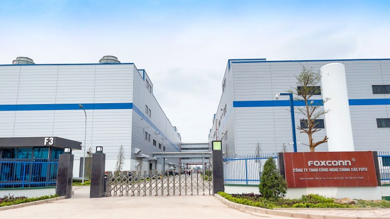 Foxconn ‘bơm’ hơn 550 triệu USD làm 2 dự án tại tỉnh giàu miền Bắc, ấn định ngày hoàn thành