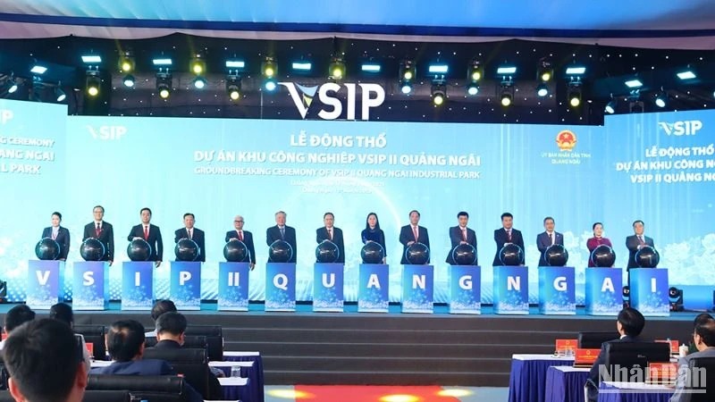 Chủ tịch Quốc hội dự lễ động thổ dự án VSIP II Quảng Ngãi