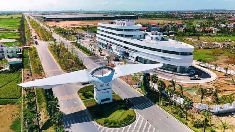 Tỉnh có mức sống cao nhất Việt Nam tìm nhà đầu tư cho KCN gắn với sân bay tư nhân đầu tiên của cả nước