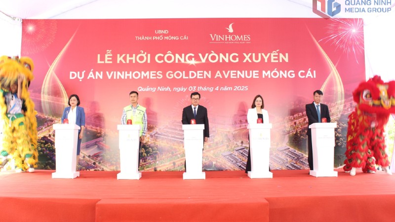 Khởi công xây dựng khu vực vòng xuyến trên tuyến đường dẫn cầu Bắc Luân II