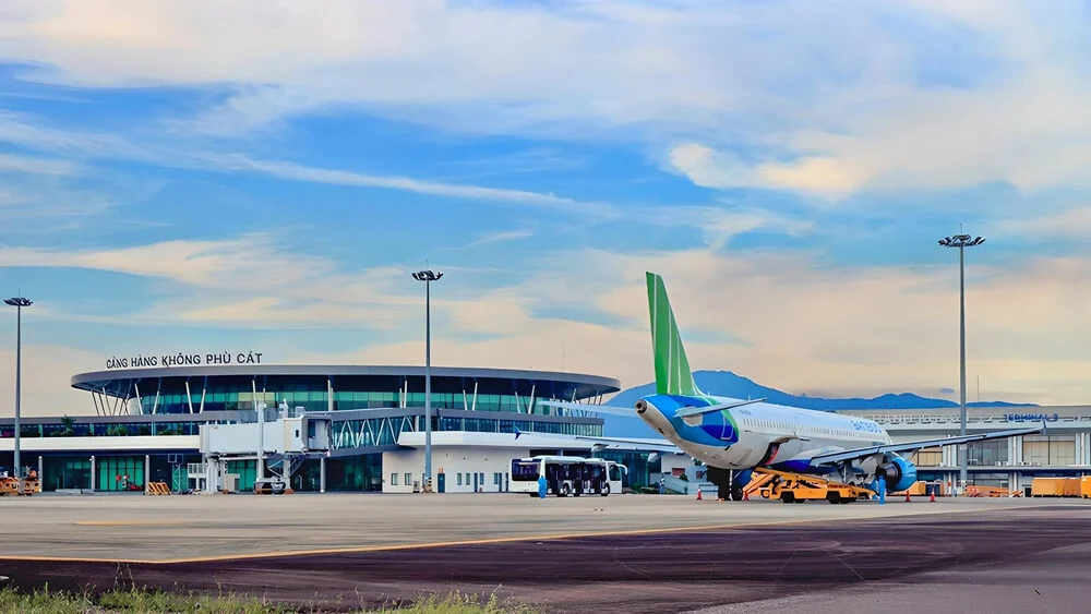 Tập đoàn FLC nghiên cứu quy hoạch khu đô thị sân bay ở Bình Định
