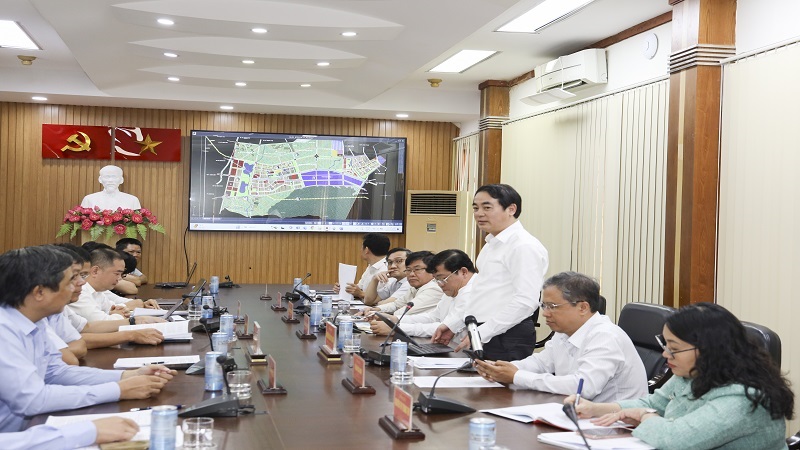 Bí thư Tỉnh ủy Nghiêm Xuân Thành làm việc với Công ty Cổ phần Shinec và Công ty Cổ phần Đầu tư phát triển Khu công nghiệp NDKH