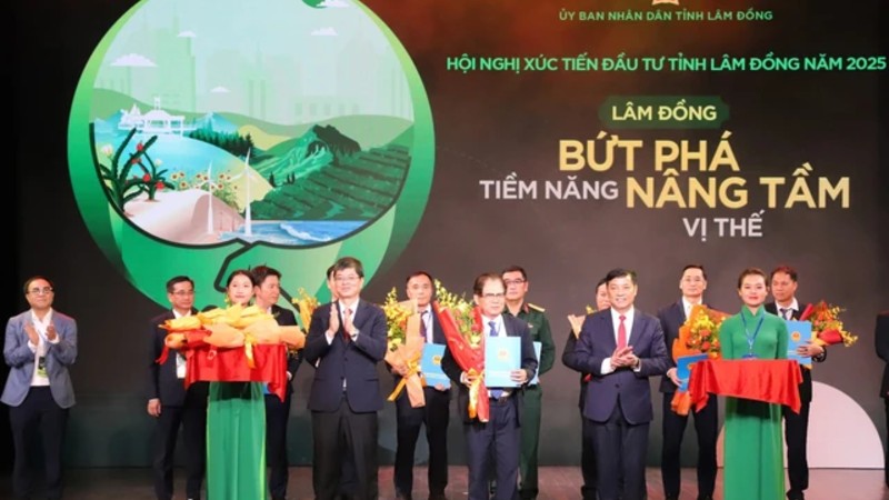 Tin vui từ Hóa chất Đức Giang (DGC) cho siêu dự án bô xít 2,3 tỷ USD