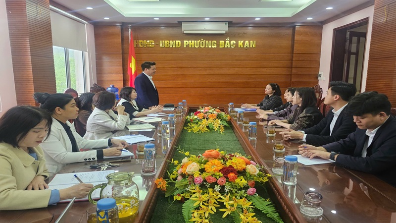 UBND phường Bắc Kạn làm việc với Công ty TNG về dự án nhà máy may 1.000 tỷ đồng